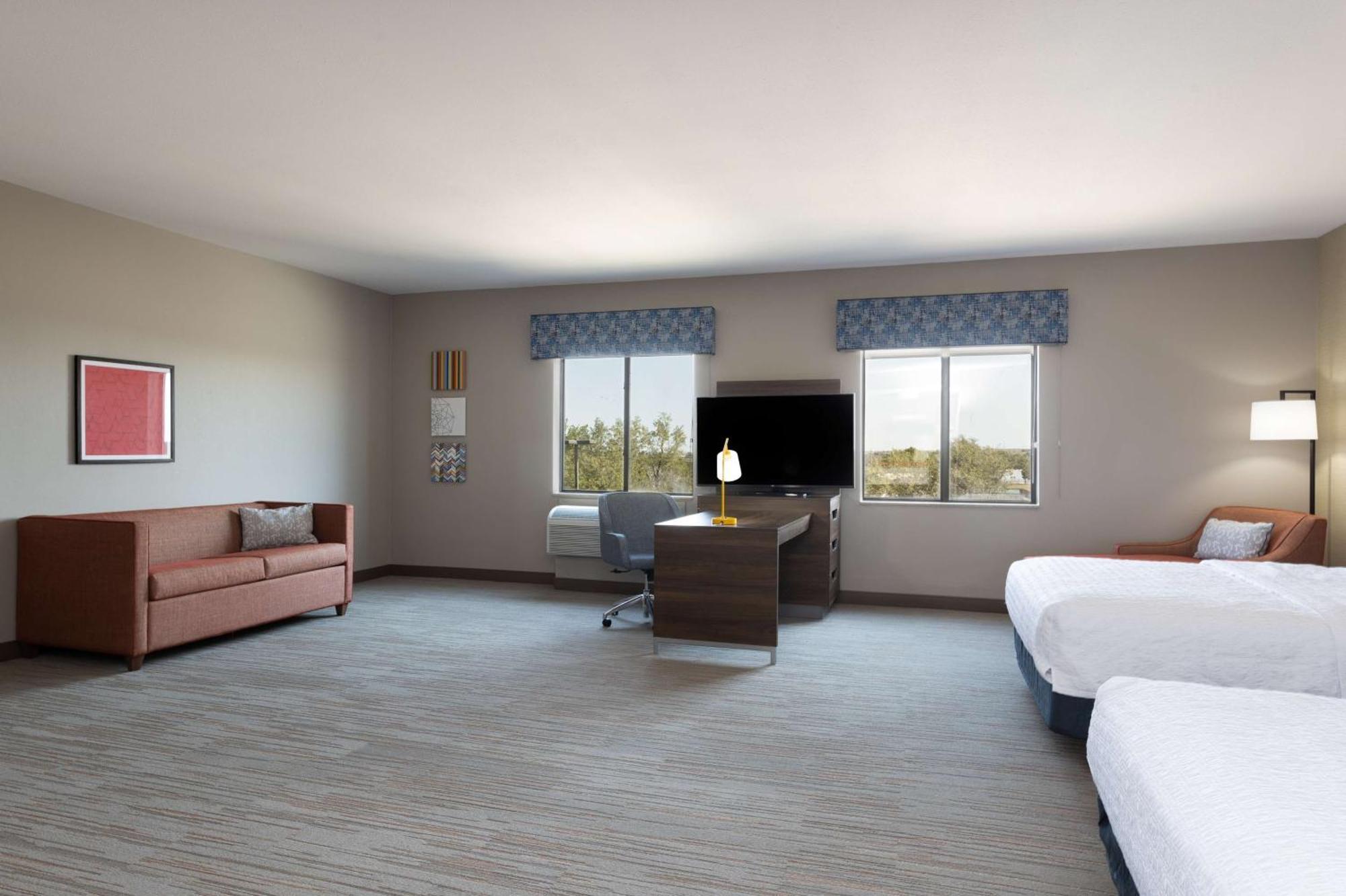 Hampton Inn & Suites Woodward Extérieur photo